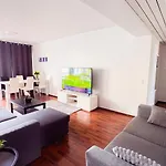 Center 4-room Parking Апартаменты