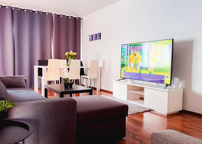 Center 4-room Parking